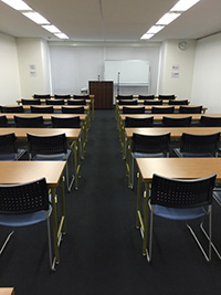 会議室は10月にオープンしたばかりの新しい施設